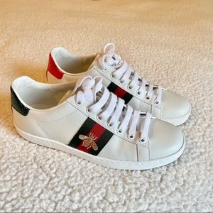 Gucci ACE sneaker with bee BRAND NEW FACTORY TIED